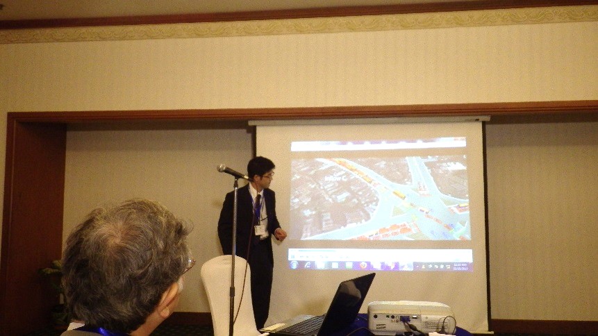 岡田秀典（国際事業部）による交通計画に関する発表